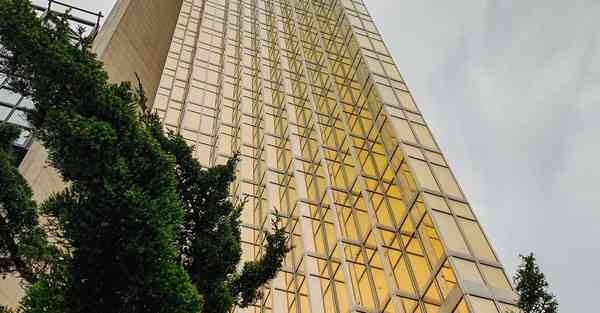 智能机器人10万人 智能机器人10万人有多少人