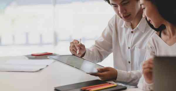 极智嘉智能拣选机器人