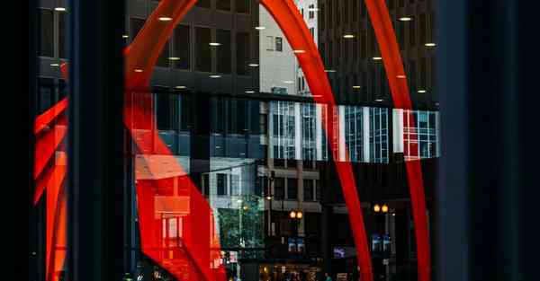 大数据动力中心：改变产业格局的引擎