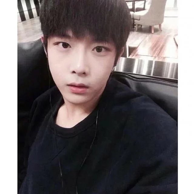 殷烁发裕