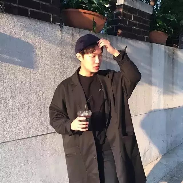 章利秀英