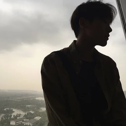 林旭冠宜