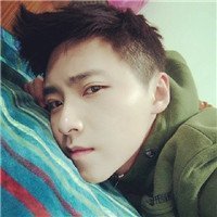 荣蓝晶丽